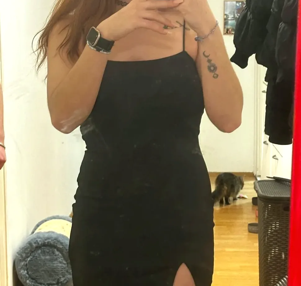 Denise, 24