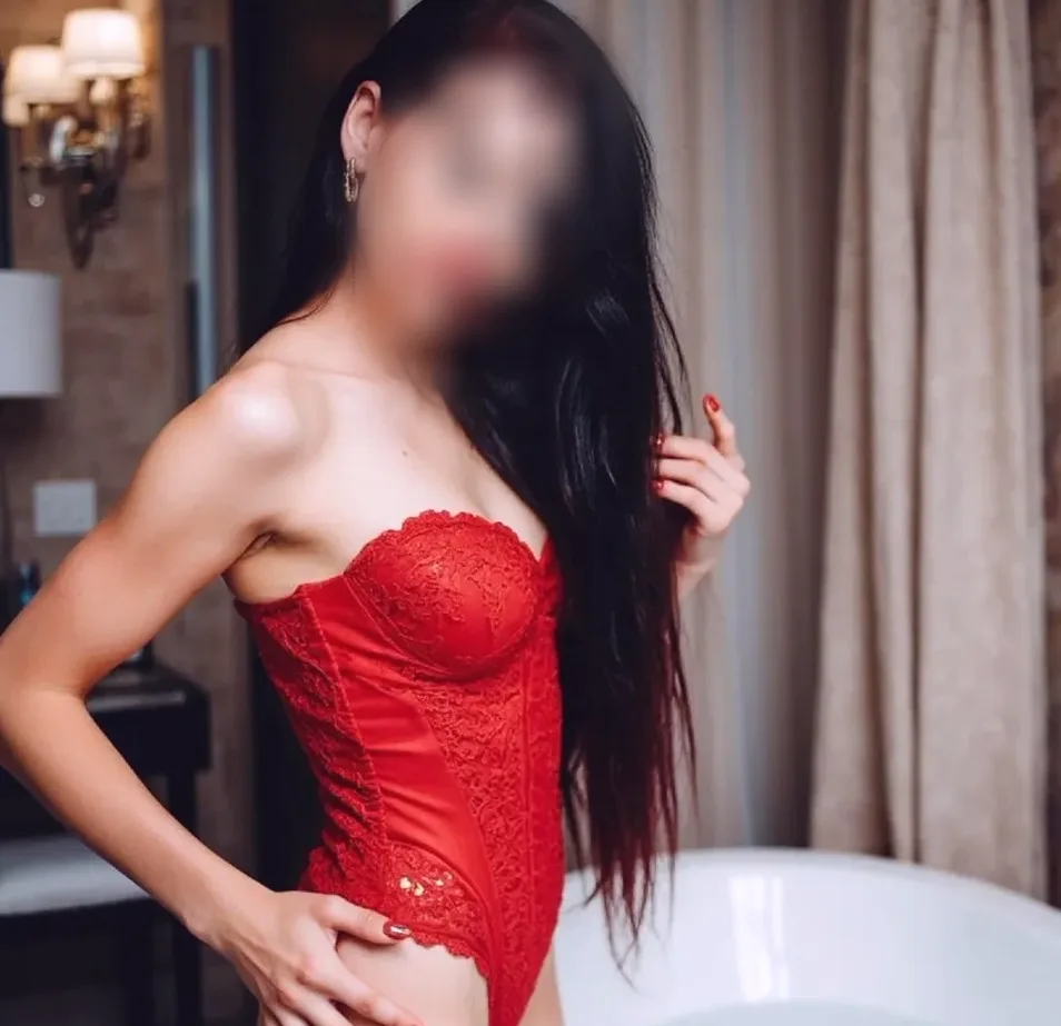 Femke, 35