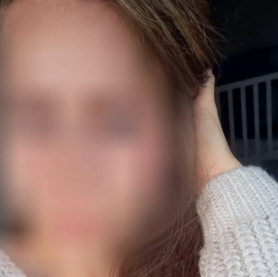 Nathalie, 31