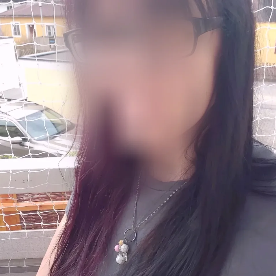 Zeynep, 37